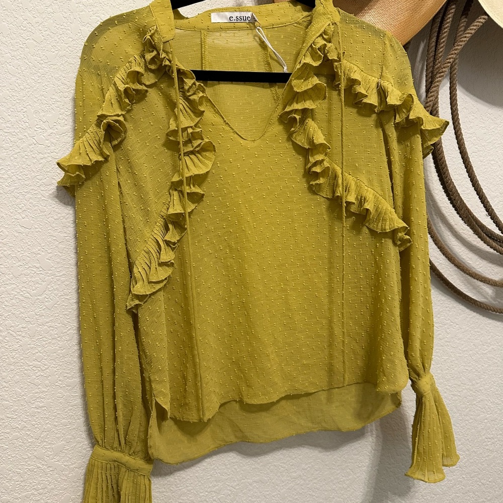 Essue Mustard Ruffle Blouse